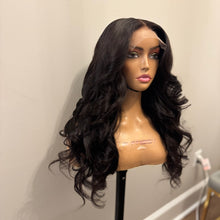 Load image into Gallery viewer, Prissy Wave Closure Wig