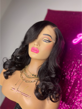 Load image into Gallery viewer, 16&quot; Prissy Wave Grab N Go Wig
